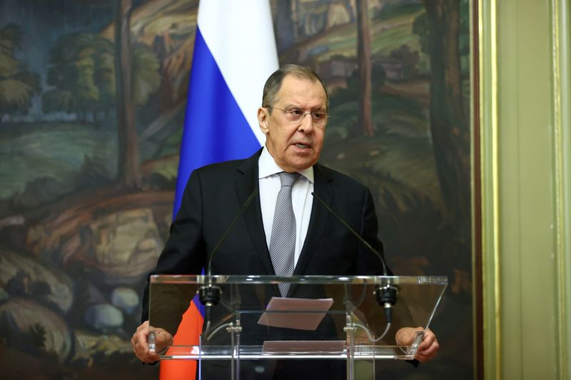 Russian Foreign Minister Sergei Lavrov meets Armenian counterpart Zohrab Mnatsakanyan