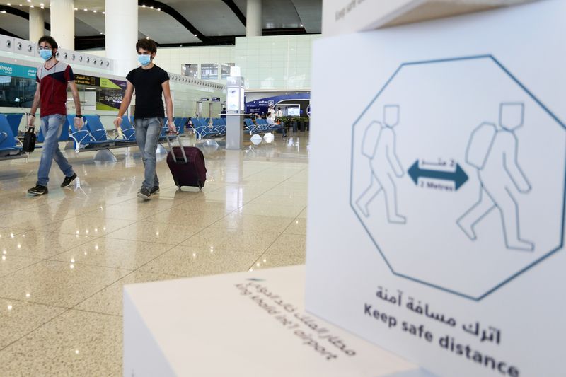 FILE PHOTO:  Saudi Arabia reopens domestic flights