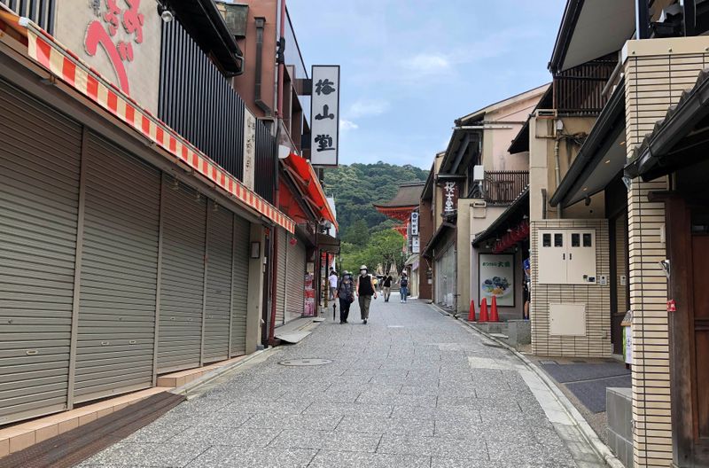 An empty street near the previously crowded Kiyomizu temple, a