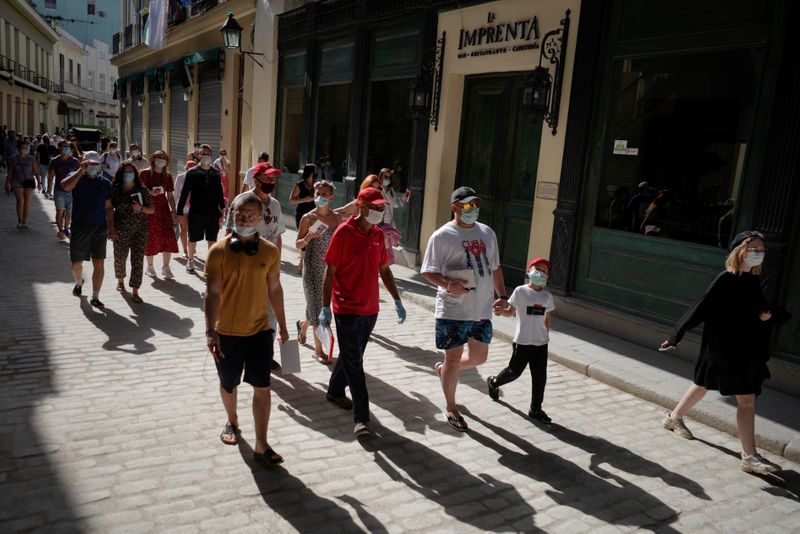 Tourists trickle back to Havana and other Cuban cities