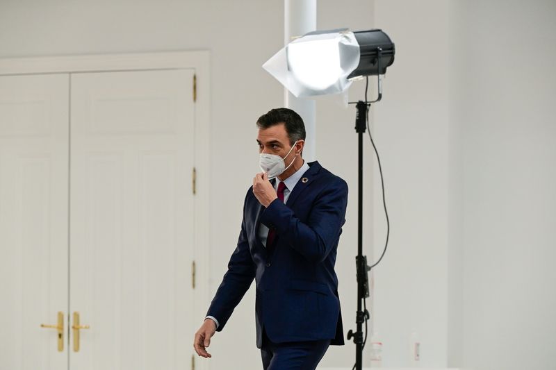 Spanish Prime Minister Pedro Sanchez arrives to a news conference