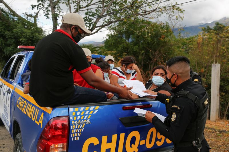 Honduran migrants are sent back by Guatemalan authorities