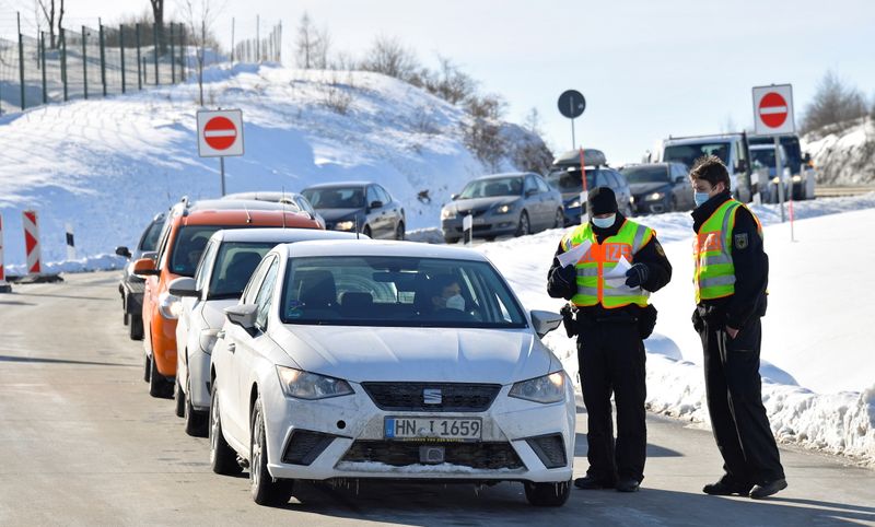 The German-Czech border crossing of Breitenau is closed due to