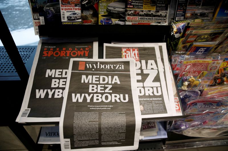 FILE PHOTO: The first pages of Poland’s main private newspapers