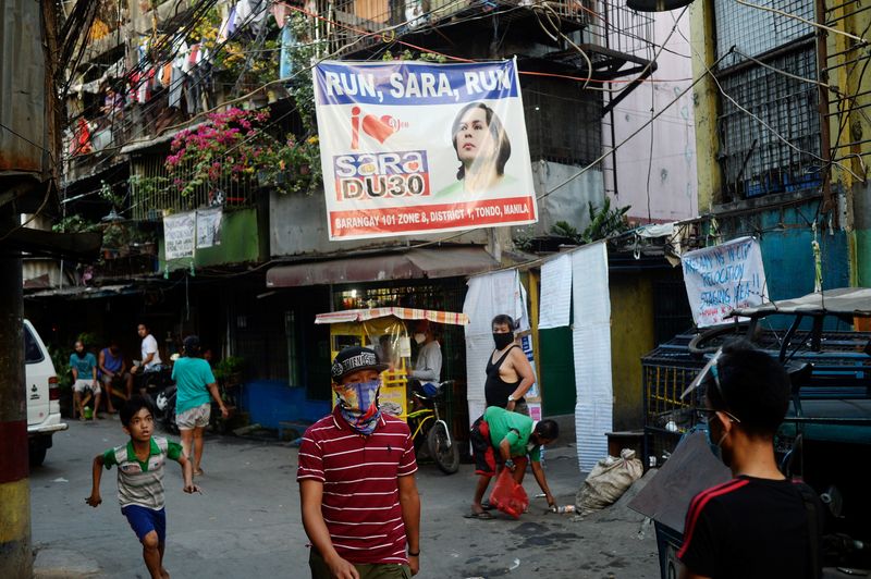 A banner showing support for Davao City Mayor Sara Duterte
