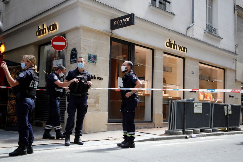 Dinh Van jewelry store in Paris hit by robbery
