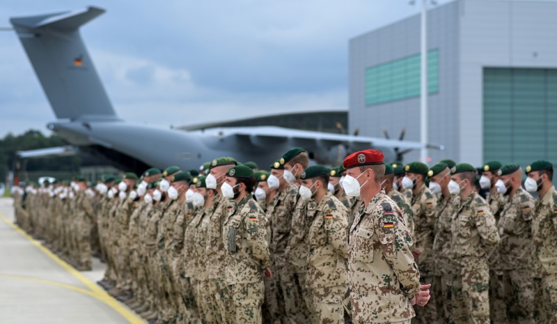 FILE PHOTO: Soldiers of German armed forces Bundeswehr return to