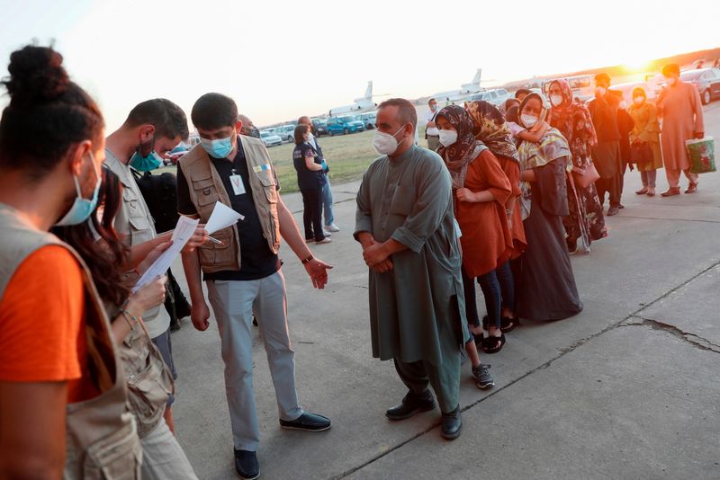 Evacuees from Afghanistan arrive in Spain