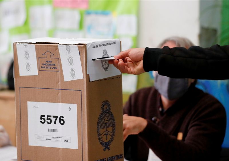 Argentines vote in primary legislative elections, in Buenos Aires