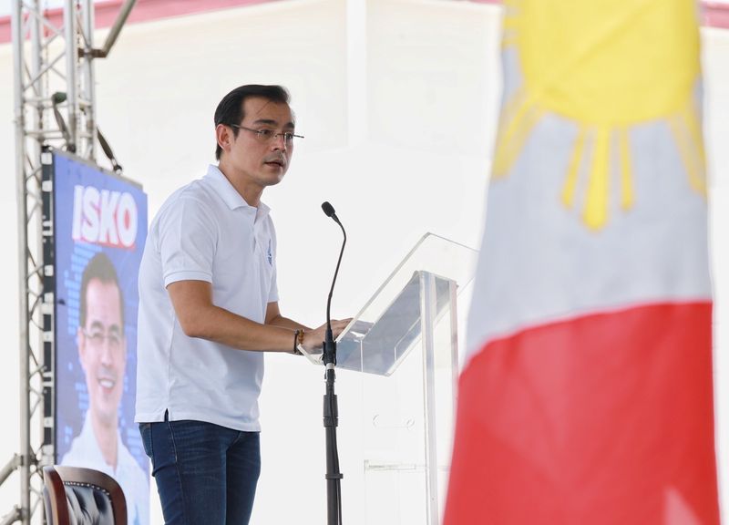 Manila mayor declares Philippine presidential bid, in Manila