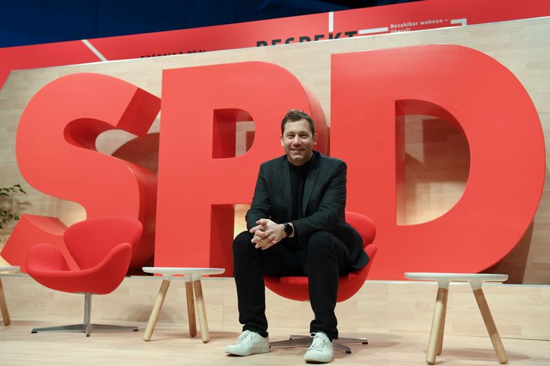 SPD secretary general Klingbeil reviews CityCube Berlin