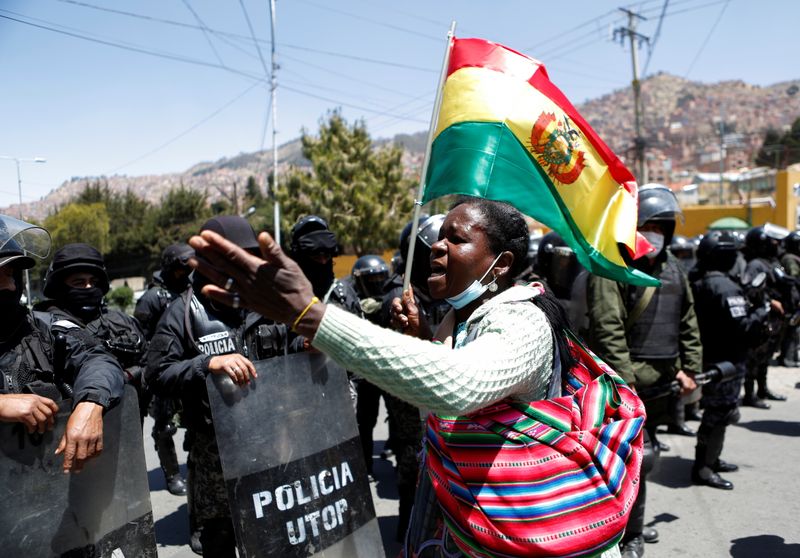 Bolivia coca farmers battle for control as protests turn violent