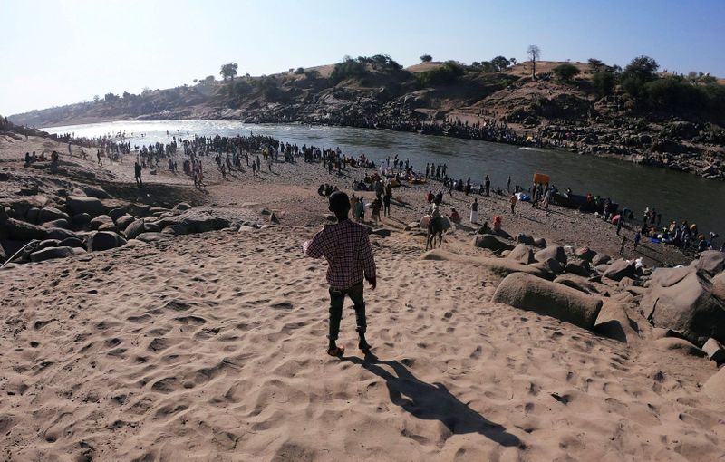 FILE PHOTO: Ethiopians are seen at the Setit River on