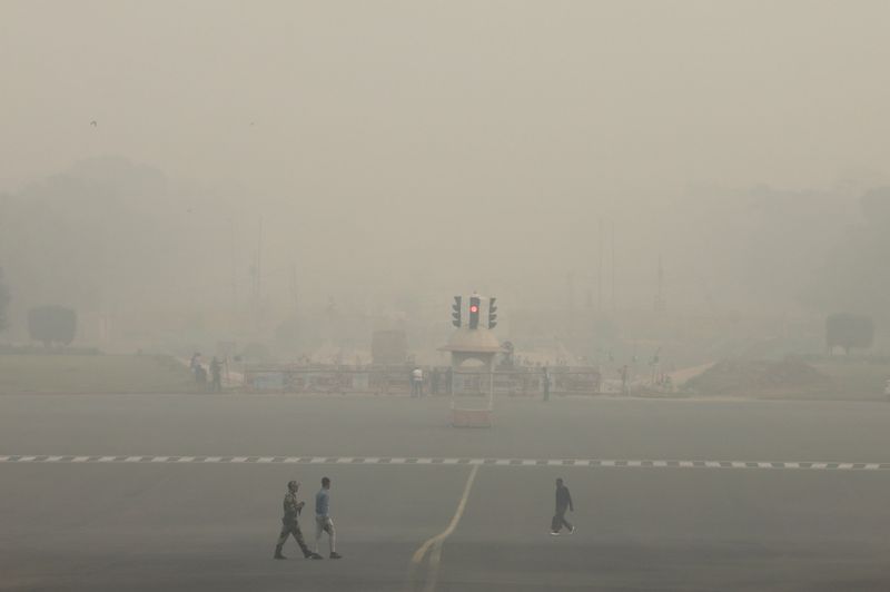 A view of Rajpath is seen on a smoggy day