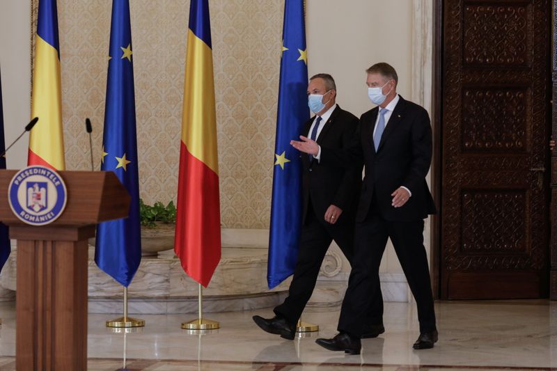 Romania’s President Iohannis picks army general as prime minister