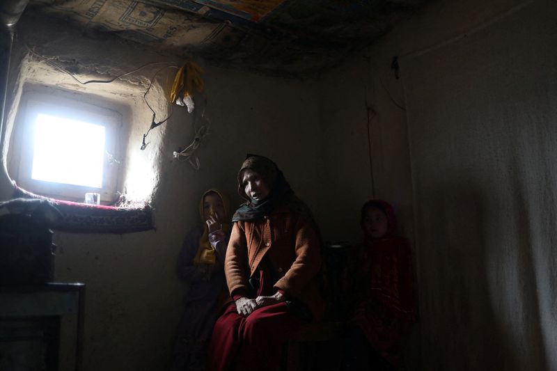 The Wider Image: For struggling Afghan family, the next meal