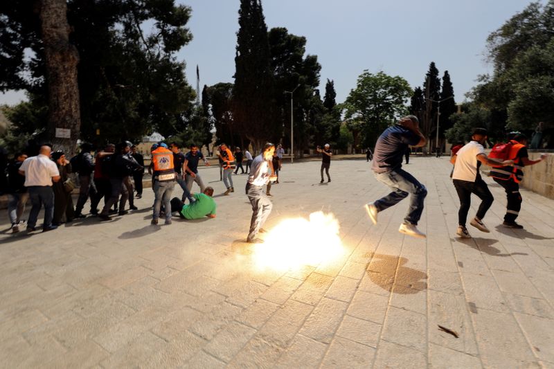 Clashes at the compound that houses Al-Aqsa Mosque in Jerusalem’s