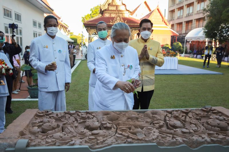 Ceremony to celebrate the return of two ancient relics held