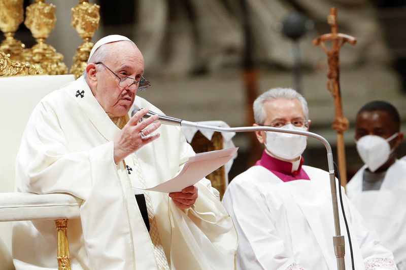 Pope Francis marks World Day for Consecrated Life at the
