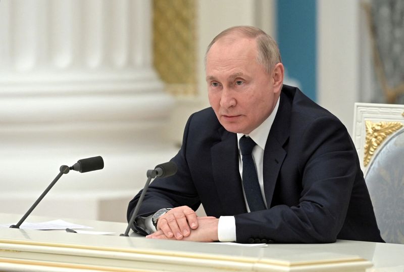 Russian President Putin meets with representatives of the business community