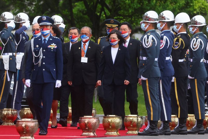 Taiwan’s President Tsai Ing-wen welcomes Marshall Islands’ President David Kabua