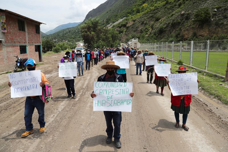 FILE PHOTO: Peru communities reject latest proposal to end Las