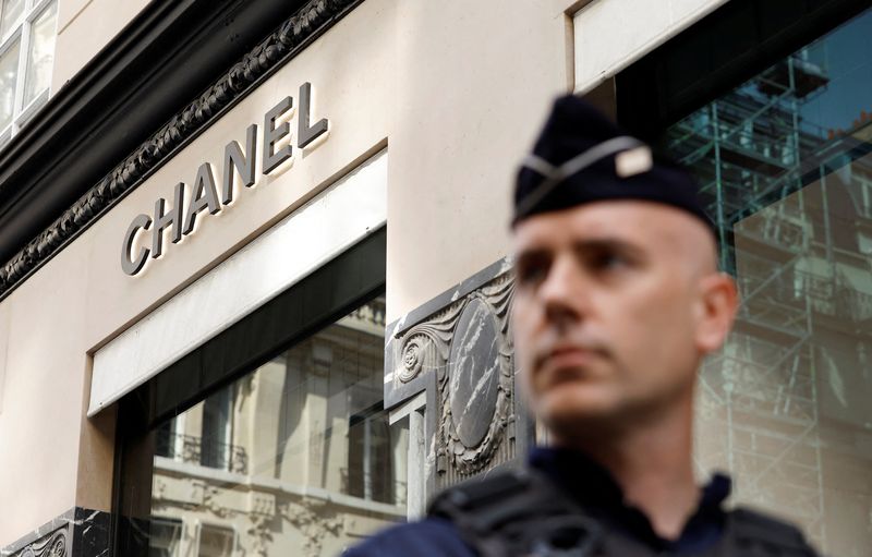 Robbery at the Chanel store in Paris