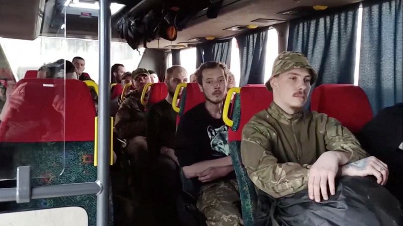 Service members of Ukrainian forces who left the besieged Azovstal